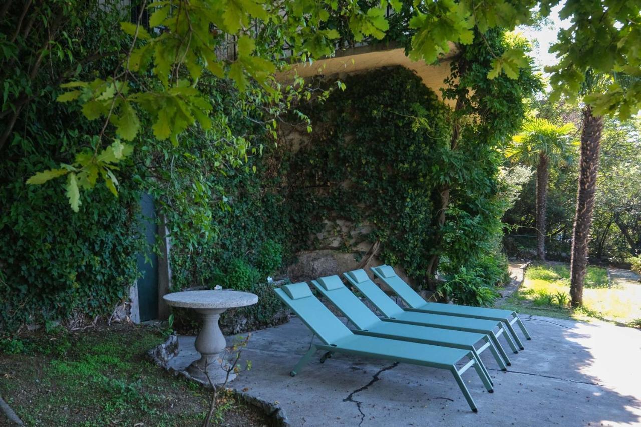 Villa Gina Варенна Экстерьер фото