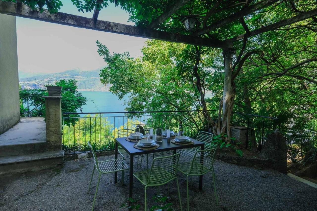 Villa Gina Варенна Экстерьер фото